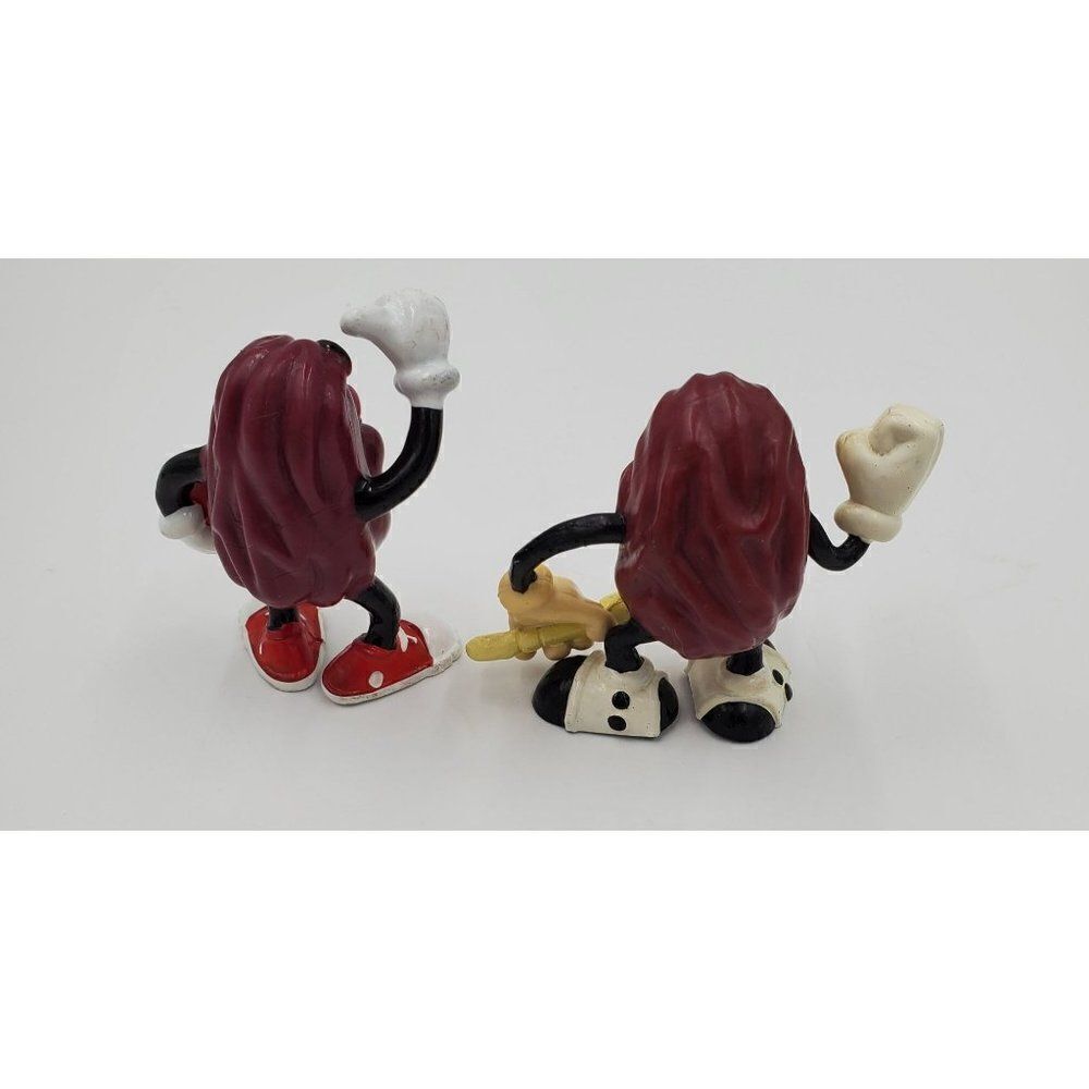 Vintage The California Raisins Action Figures Lot Of 2 I Love You & Singing 3" - Picture 2 of 3